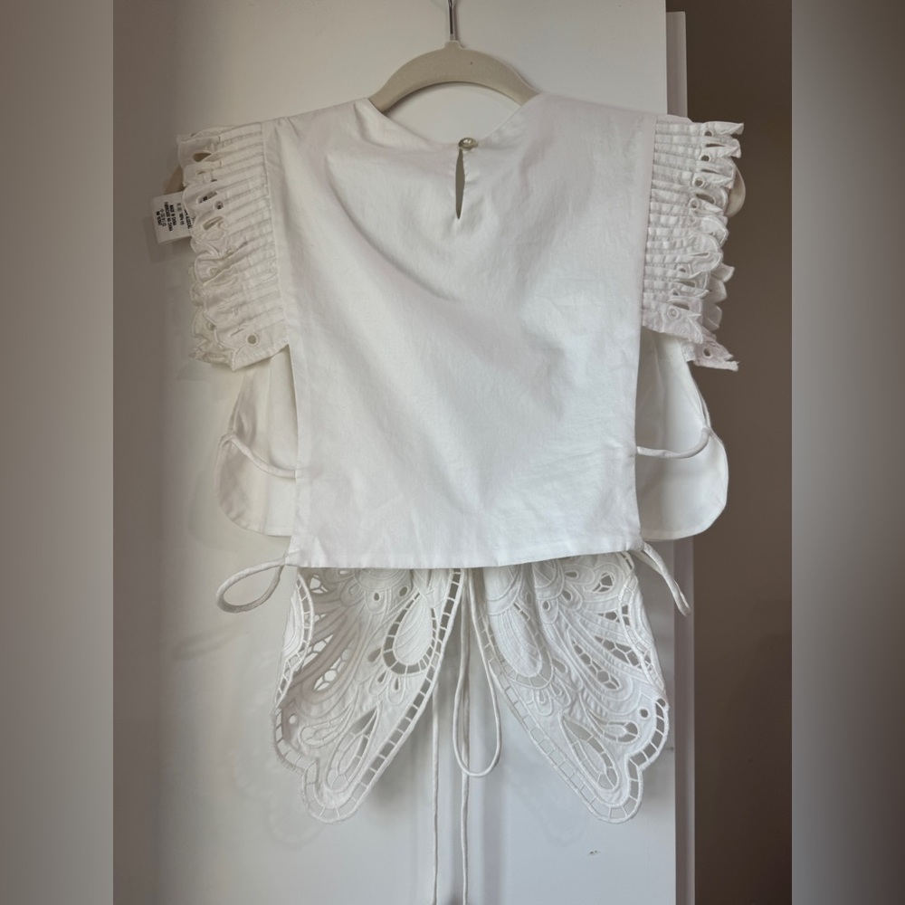 Farm Rio: Off-White Butterfly Richelieu Blouse - Picture 6 of 12